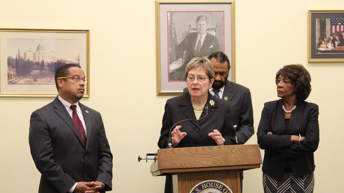 Megabanks Accountaiblity Act press conference